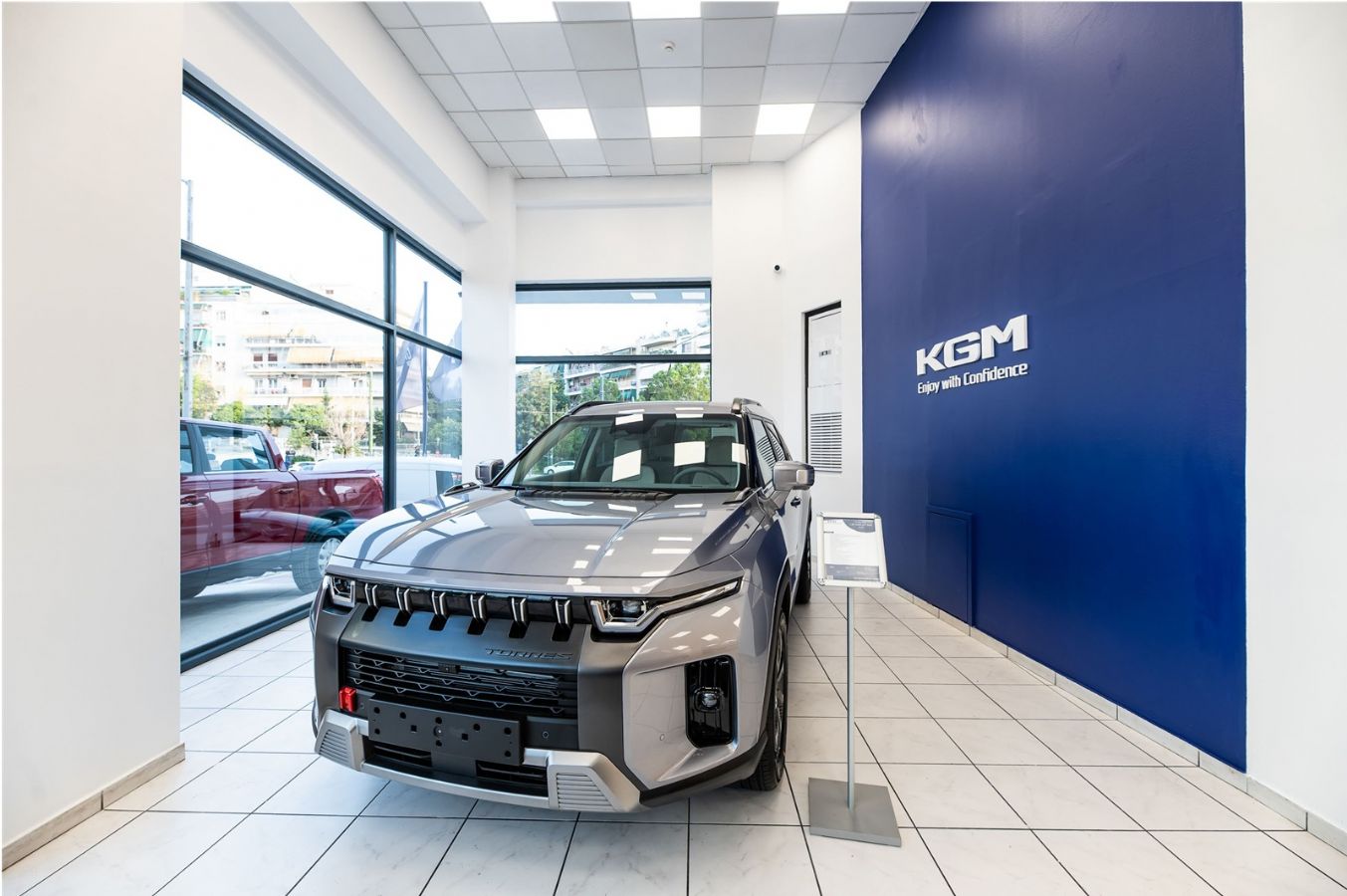 Νέες αντιπροσωπείες Nissan & KGM στη Λ. Συγγρού 